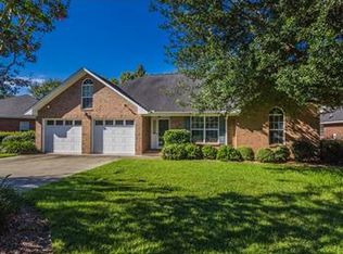 1070 Cutleaf Dr, Sumter, SC 29150