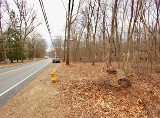 548 Merrow Rd, Tolland, CT 06084