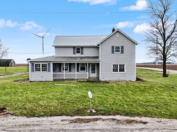 724 E 2600 North Rd, Penfield, IL 61862