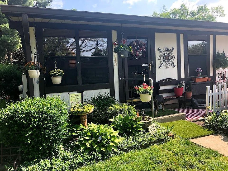 1st image of 9443 Willowgate Dr
