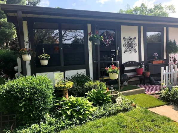 9443 Willowgate Dr, Cincinnati, OH 45251