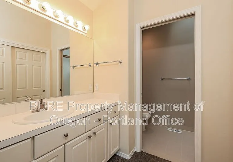 6038 S Hood Ave — Photo 13