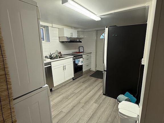 3rd image of 1629 W 63rd Ave