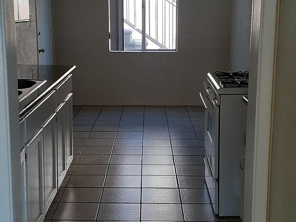 4th image of 4119 Marlton Ave