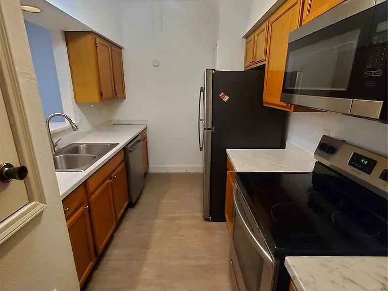 17473 Red Oak Dr #7473 — Photo 9
