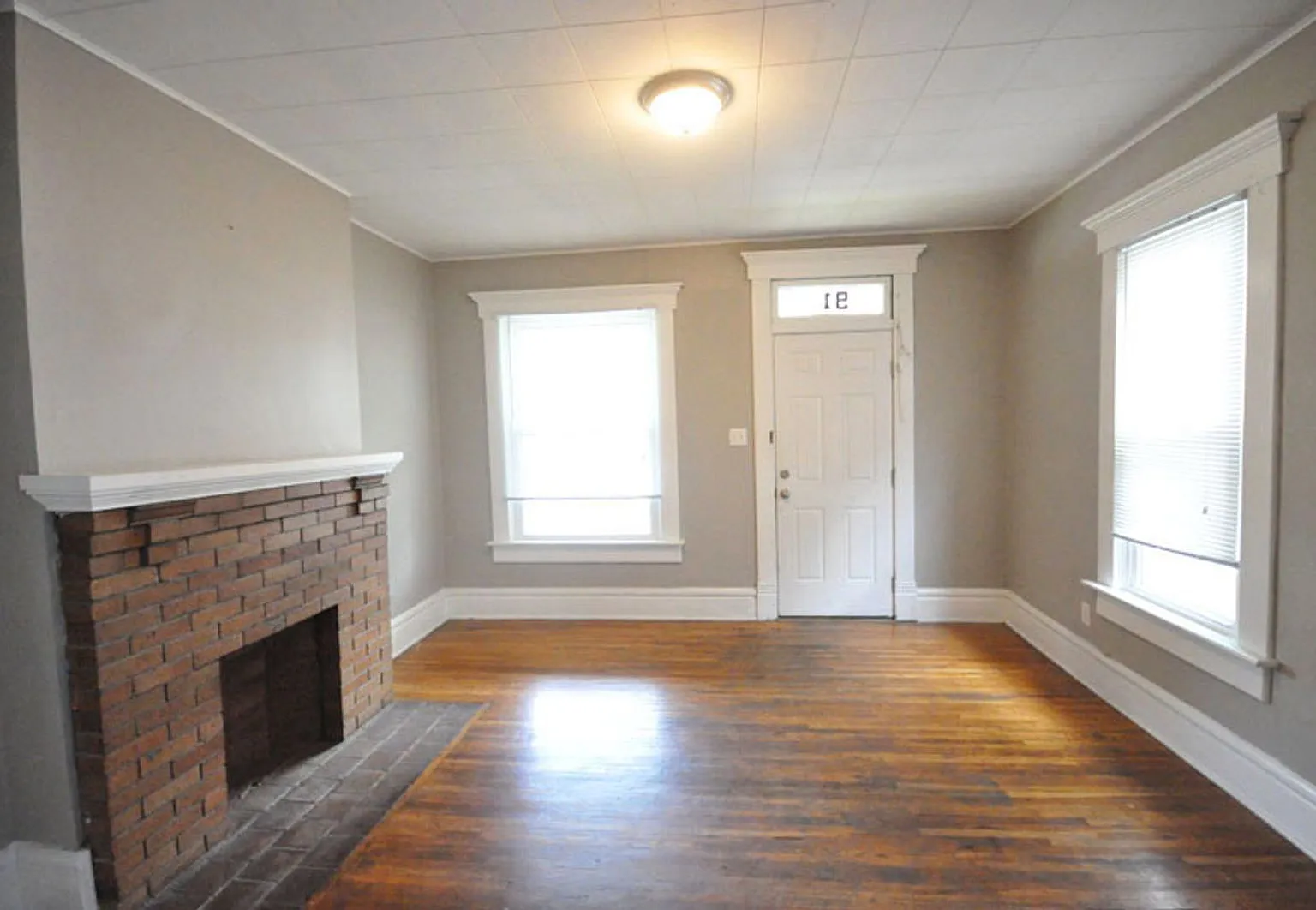 3 bed, 1.0 bath, $2,295 — Photo 3