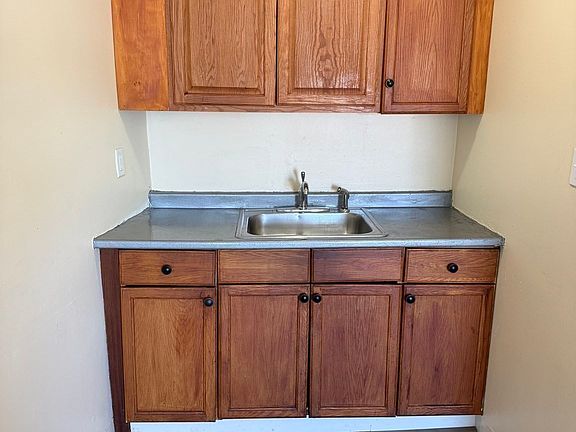 5th image of 43 High Rock St