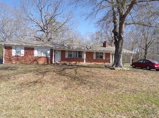 274 Finger Leapwood Rd, Finger, TN 38334