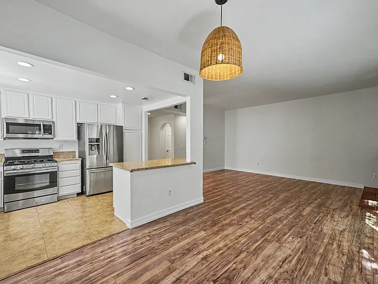 4258 Flintlock Ln — Photo 10