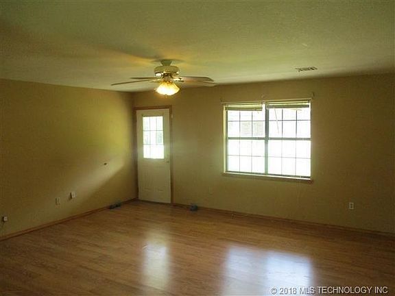 2nd image of 211 W Jackson Ave