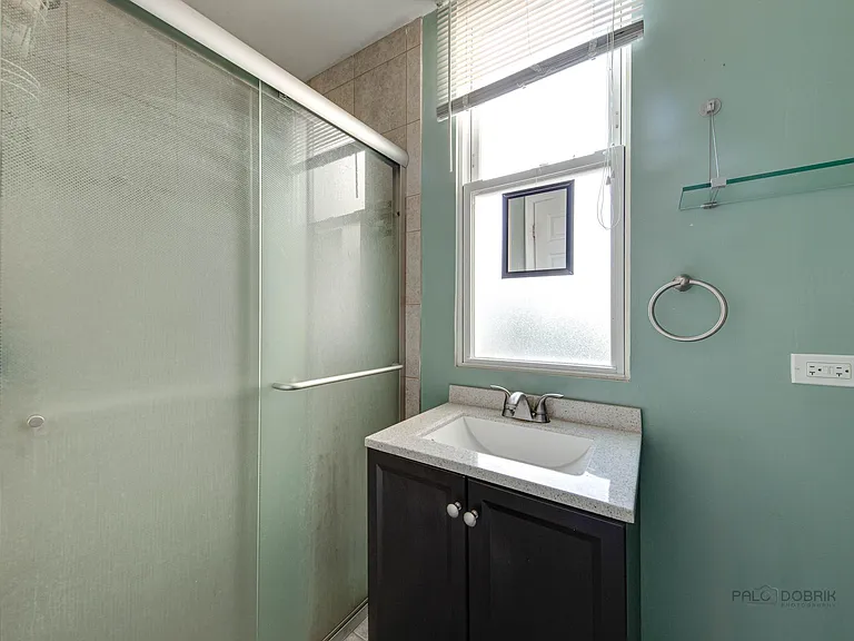 4716 W Hutchinson St — Photo 22