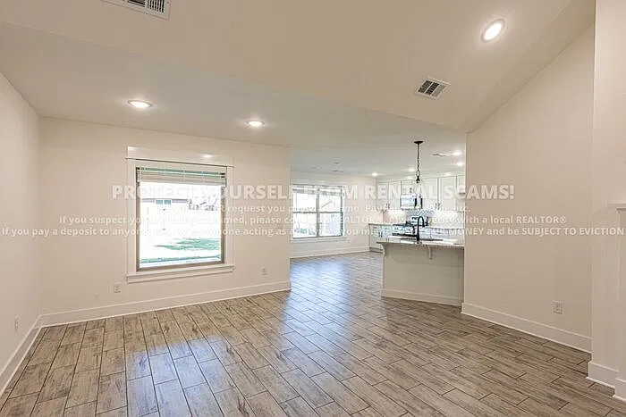 3 bed, 2.0 bath, 1701 sqft, $1,850 — Photo 4