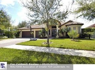 8202 N Lake Forest Dr, Davie, FL 33328