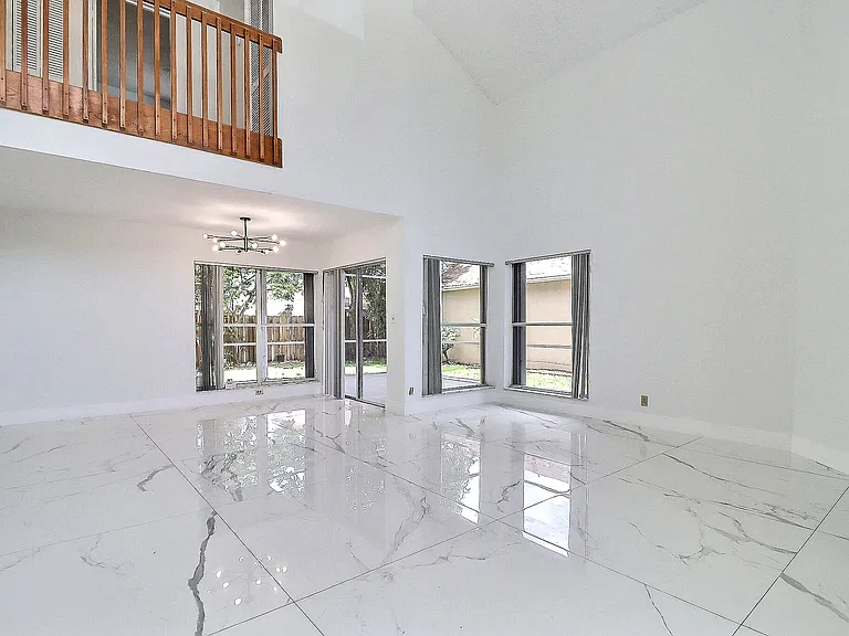 9401 Aegean Dr — Photo 10