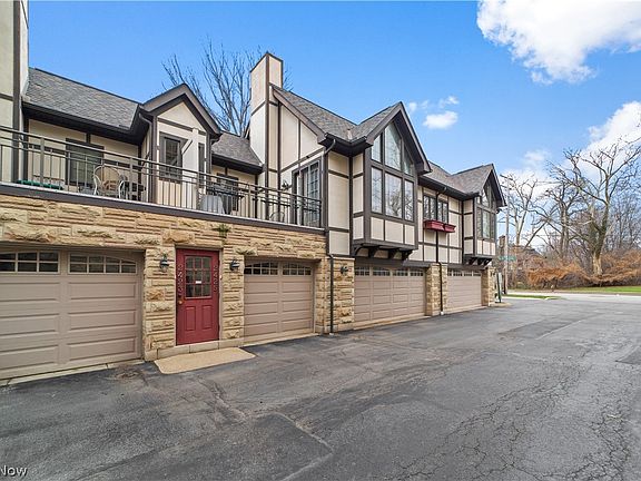 3rd image of 2425 Derbyshire Ct #B4-c