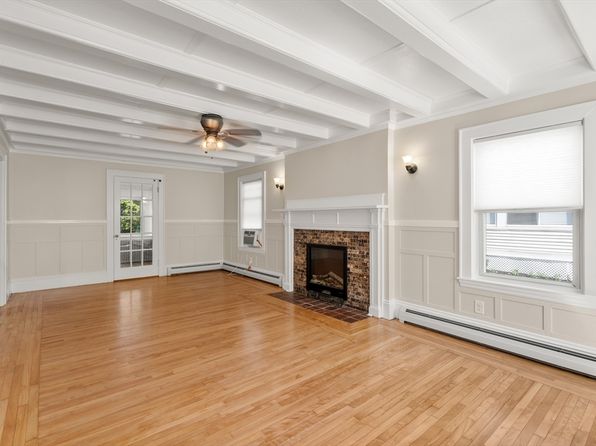 90 Central St #90