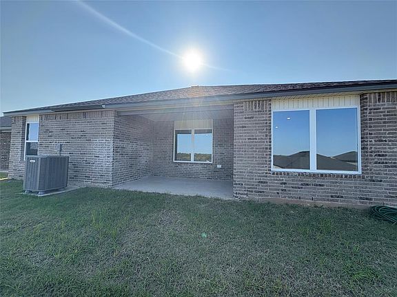 2nd image of 1824 Rock Elm Dr