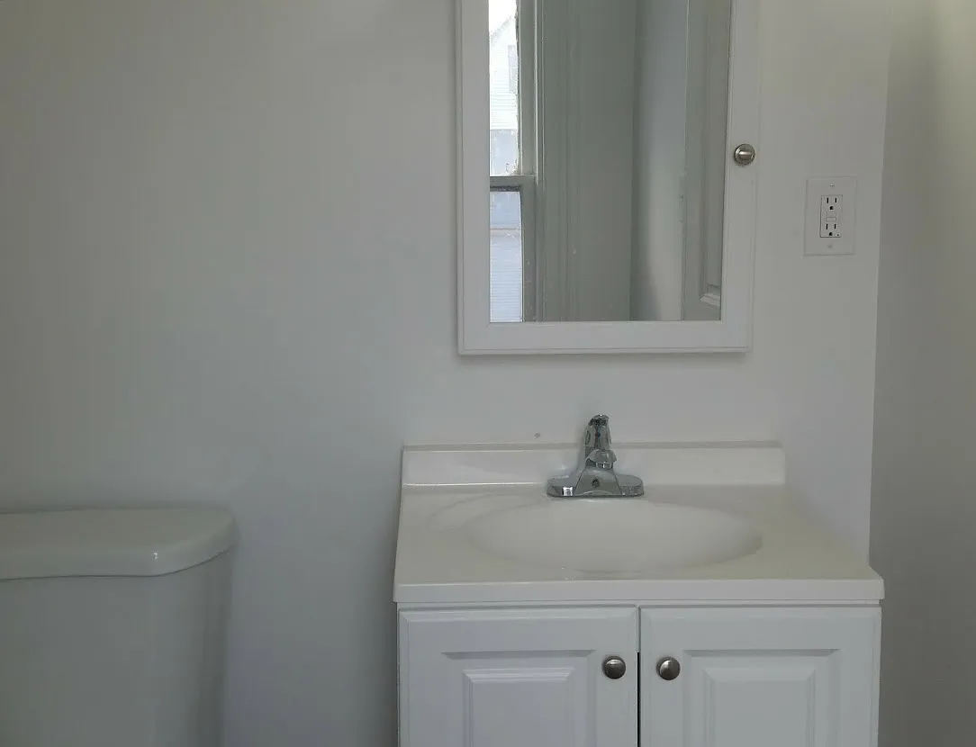 878 Prospect Ave — Photo 4