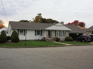 7 Elvira St, North Providence, RI 02904