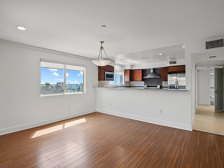 Open-Concept Floor Plans with Vinyl Flooring