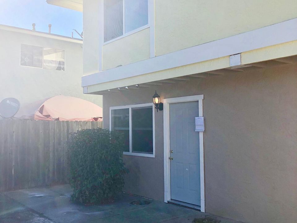 1st image of 1719 Elm Ln