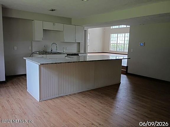 2nd image of 1209 EAGLE BEND Court