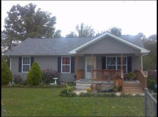 626 Hugh Jones Rd, Sunbright, TN 37872