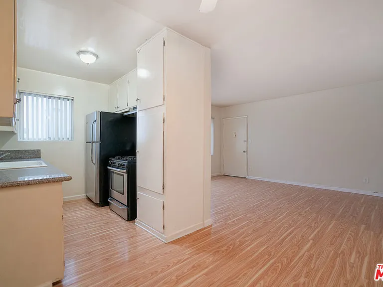 1943 Overland Ave #3 — Photo 8