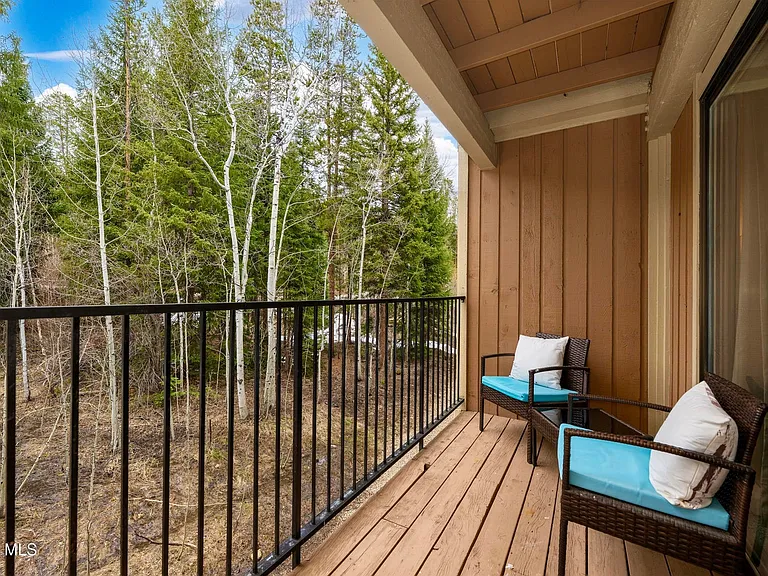 128 Village Dr #4-202-22 — Photo 17