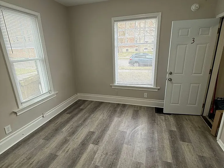 25 Parkview St #3 — Photo 2