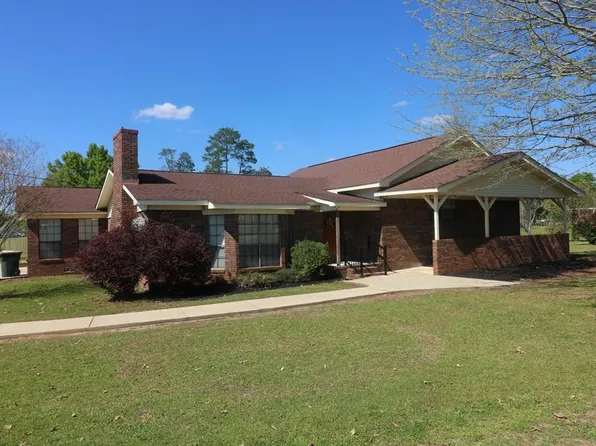 79 College St, Uriah, AL 36480
