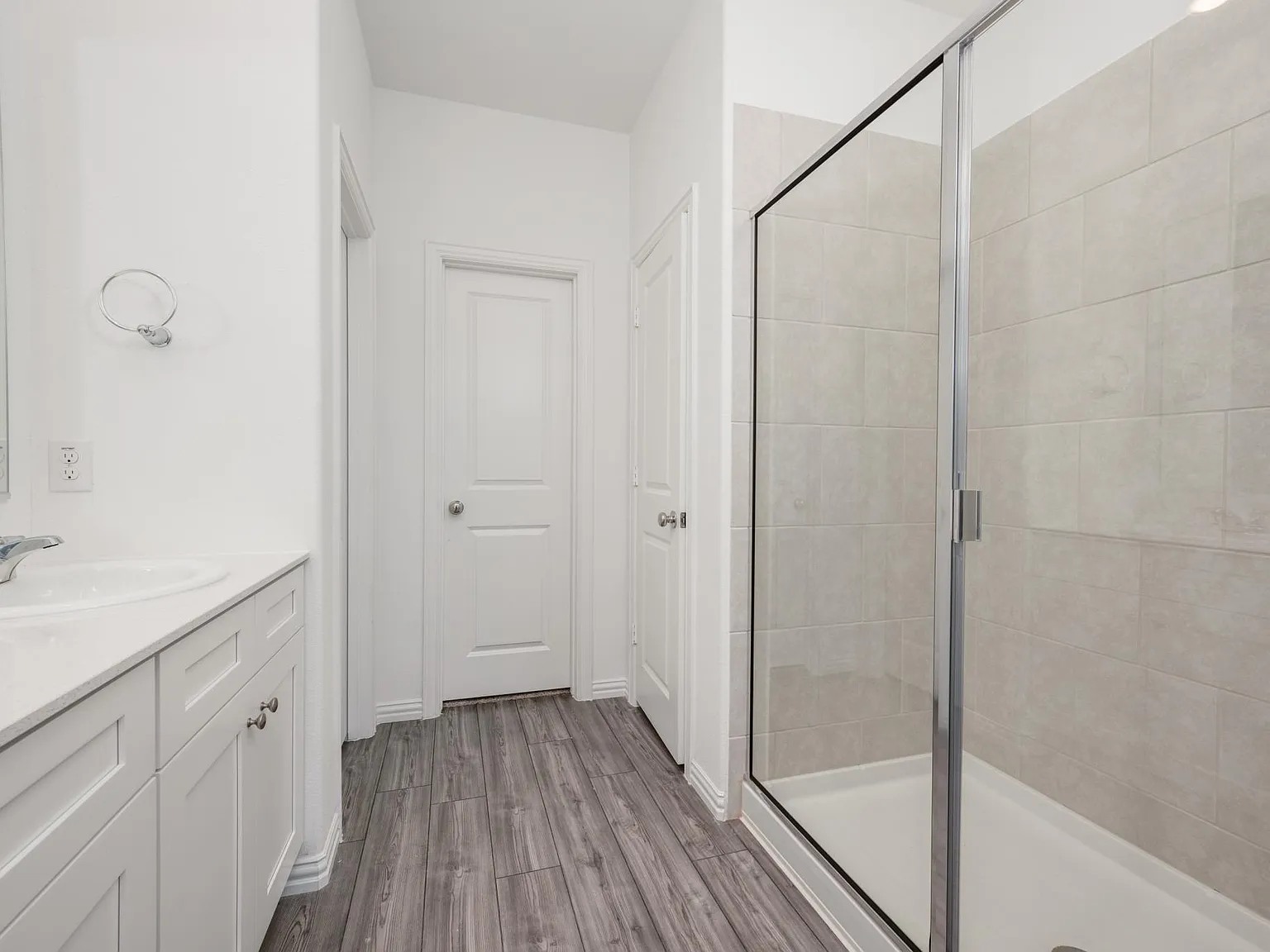 4 bed, 1838 sqft, $2,495 — Photo 4