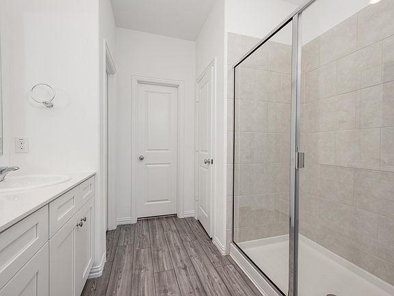 3rd image of 3621 Kaufman Ct