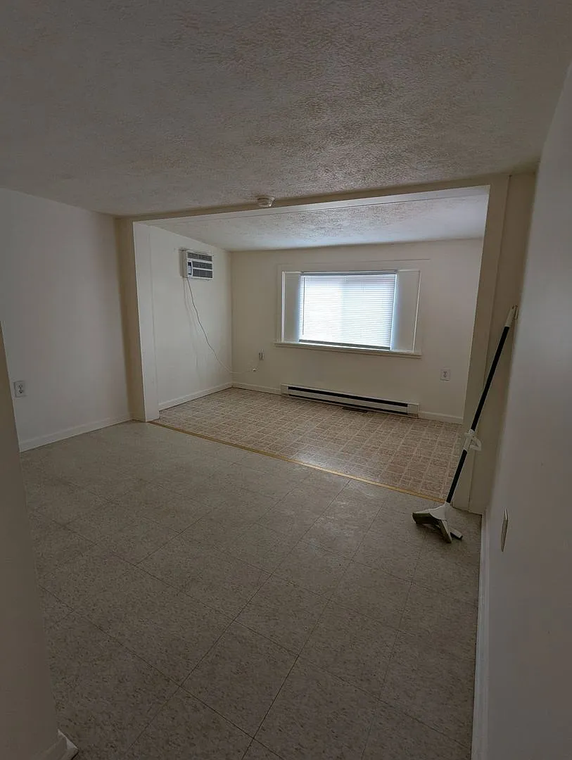 351 Eagle School Rd — Photo 2