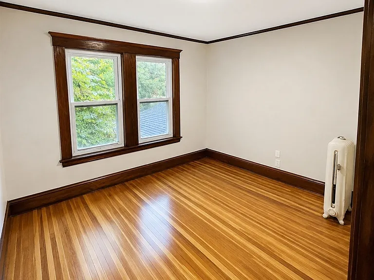 46-48 Cleveland St #1 — Photo 31
