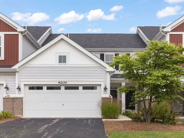 4200 Calder Ln, Aurora, IL 60504