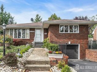 585 Noe Ave, Woodbridge, NJ 07095