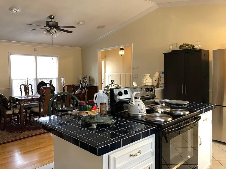 5121 W Wendover Ave — Photo 29