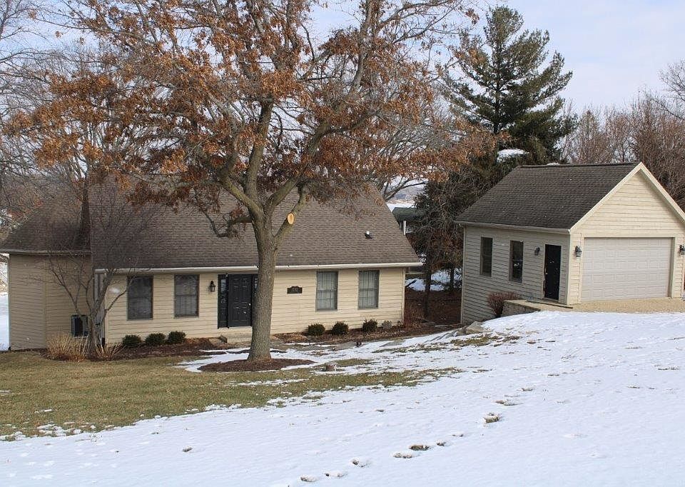 1752 Lakeview Dr, Lanark, IL 61046 Zillow