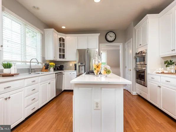 15408 Arnold Palmer Dr, Haymarket, VA 20169