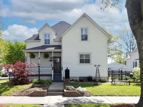 1401 Lemon St, Highland, IL 62249