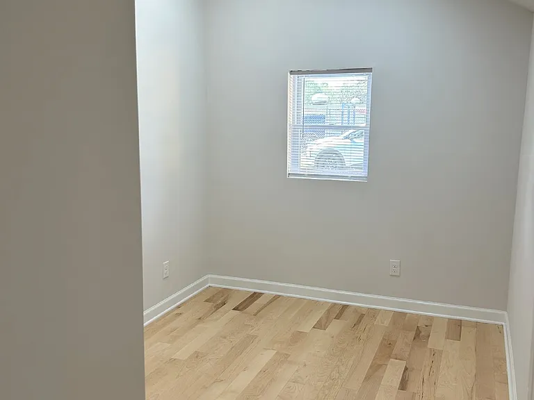 303 S Main St — Photo 1