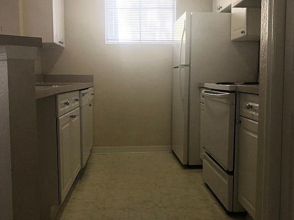 4th image of 18001 Richmond Place Dr APT 615