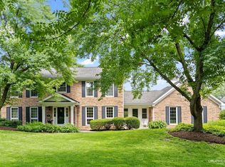 10 Aintree Rd, Saint Charles, IL 60174