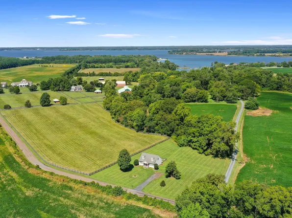 136 Pioneer Point Ln, Centreville, MD 21617