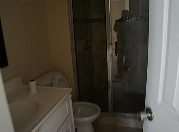 2nd image of 1833 Paxton Dr