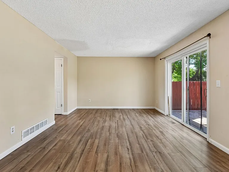 19724 E Loyola Cir — Photo 11