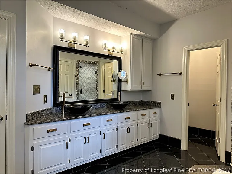 493 Kingsford Rd — Photo 21