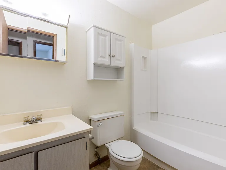 Parkside Apartments — Photo 19