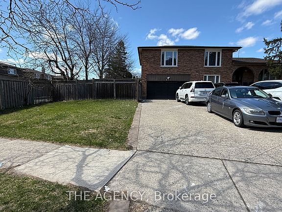 2nd image of 411 Laurier Ave